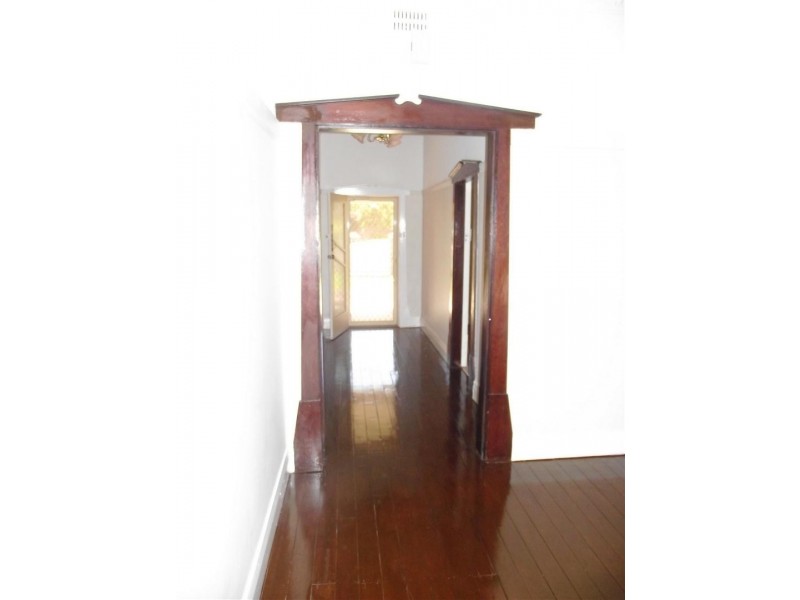 51 Church Street, Parkes NSW 2870