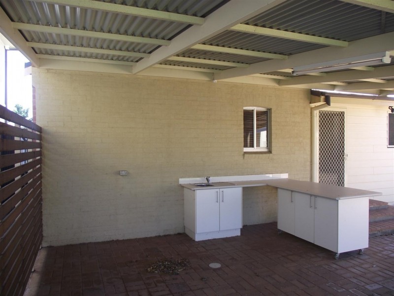 51 Church Street, Parkes NSW 2870