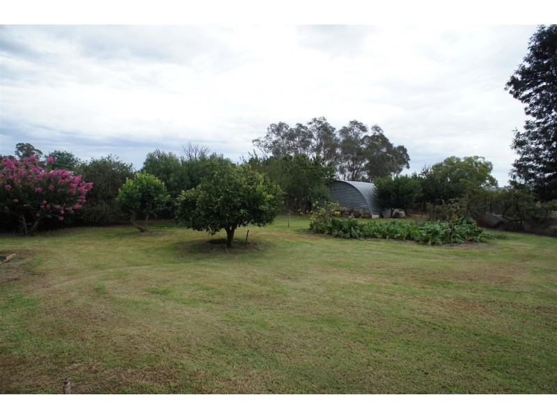 4 King Street, Yeoval NSW 2868