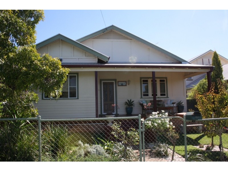 65 Flint Street, Forbes NSW 2871