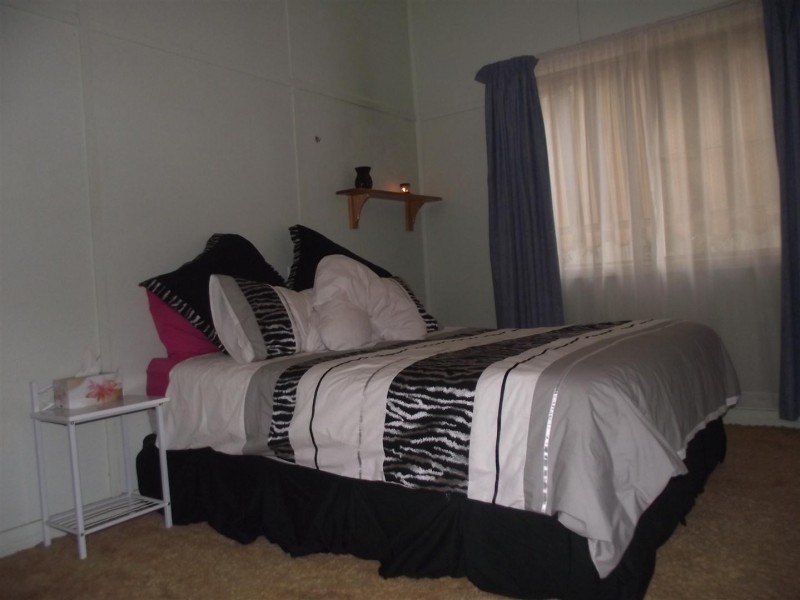 5 Pearce Street, Parkes NSW 2870