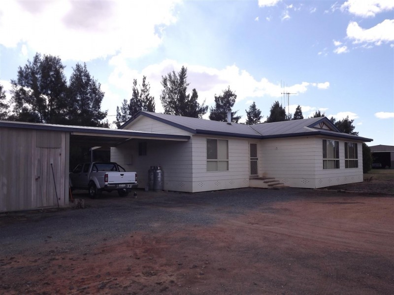 2221 Newell Highway, Tichborne NSW 2870