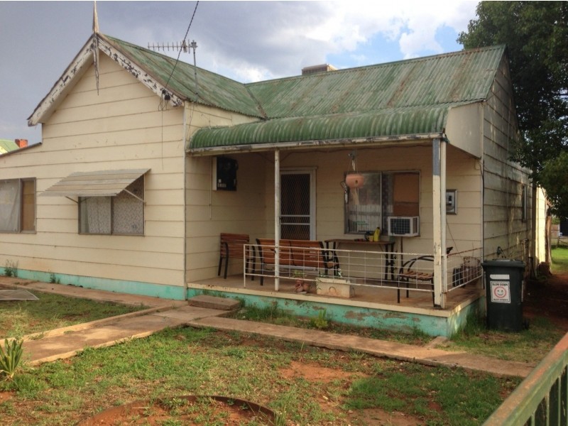 94 Molong Street, Condobolin NSW 2877