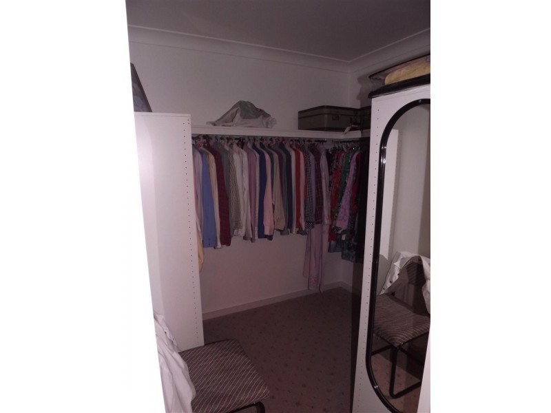 29 Glenburnie Close, Parkes NSW 2870