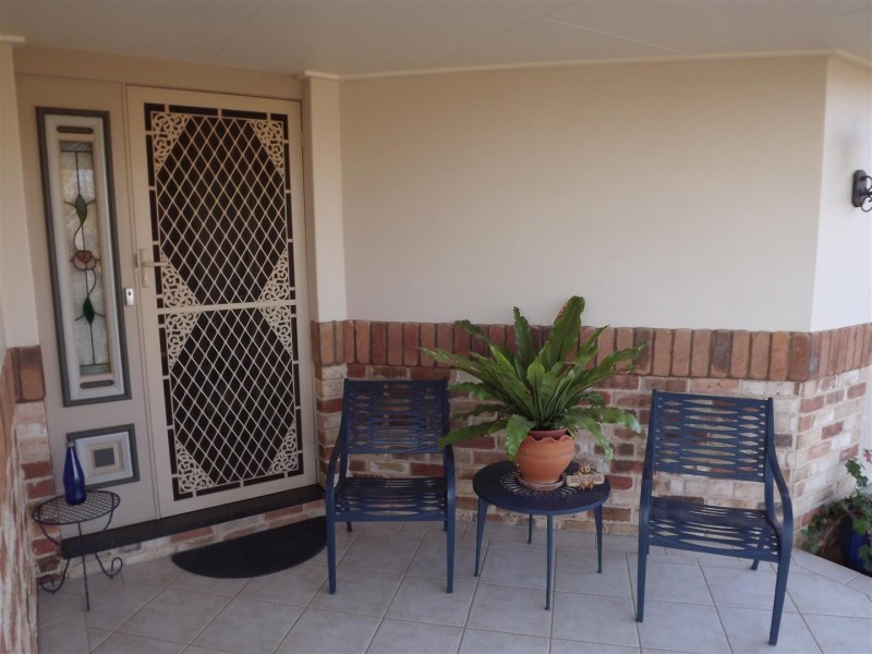 29 Glenburnie Close, Parkes NSW 2870