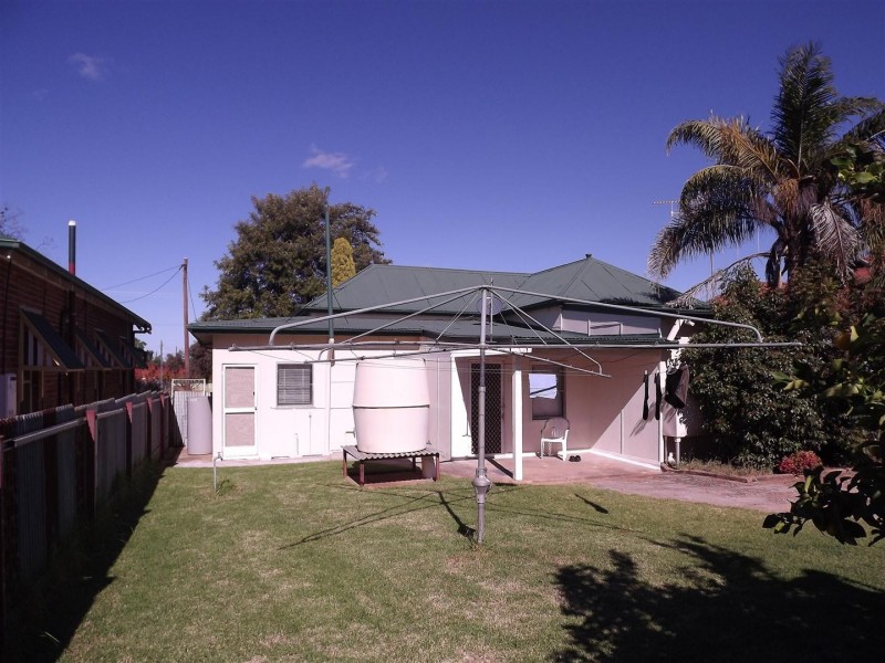 36 Victoria Street, Parkes NSW 2870