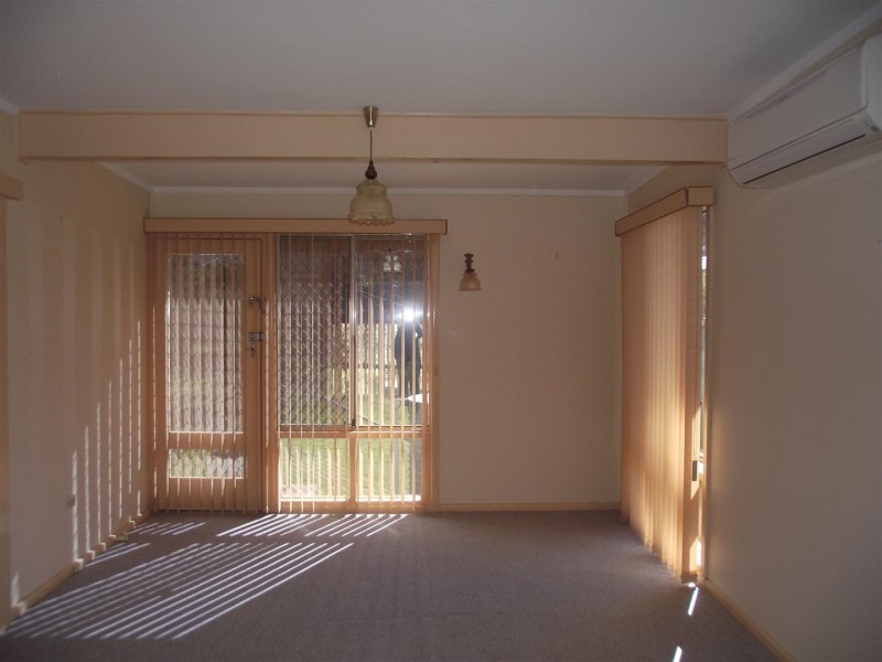 34 Molong Road, Parkes NSW 2870