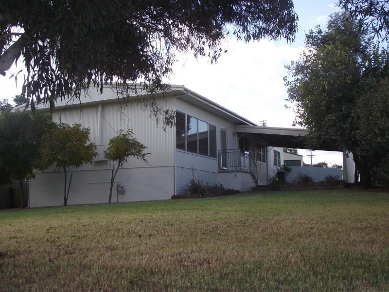 20 Reid Street, Parkes NSW 2870
