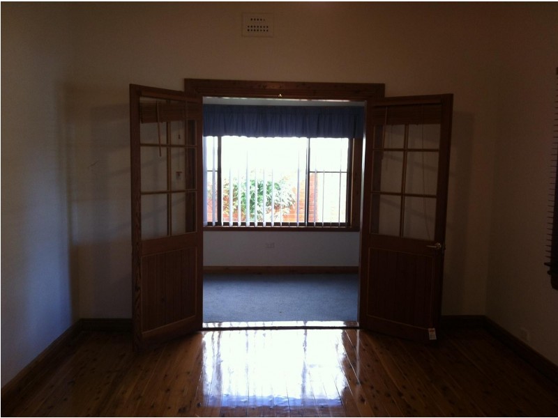 13 Mitchell Street, Parkes NSW 2870