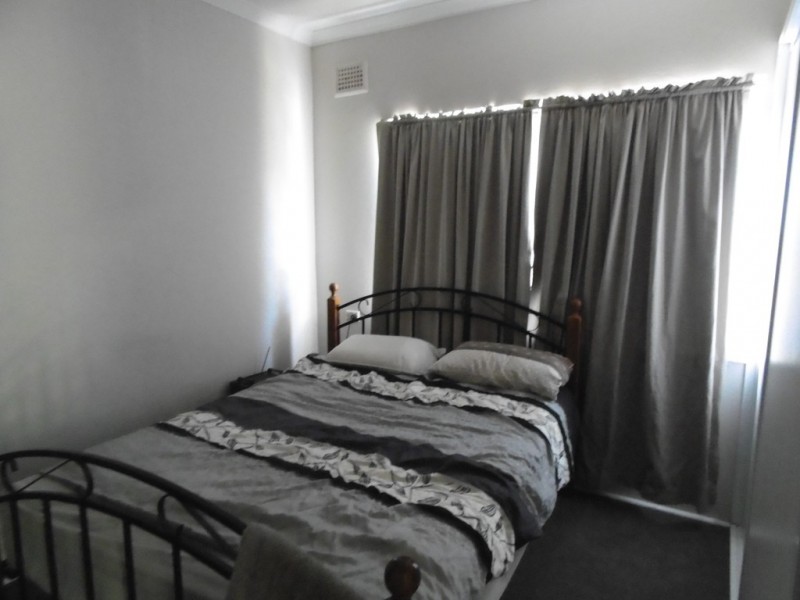 12 Bollinger Street, Parkes NSW 2870