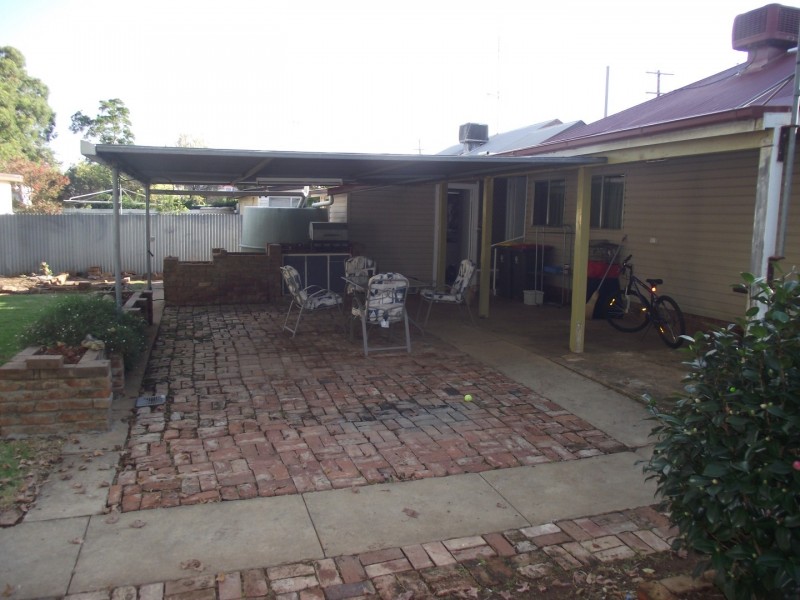 5 Pearce Street, Parkes NSW 2870