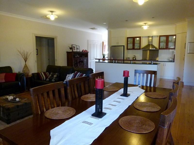 3 McMillan Place, Forbes NSW 2871