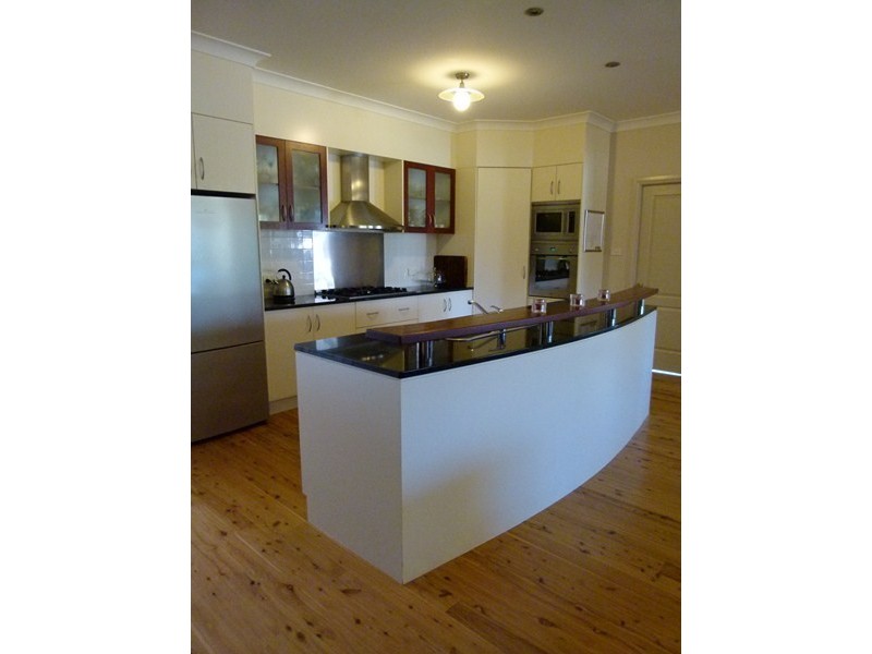 3 McMillan Place, Forbes NSW 2871