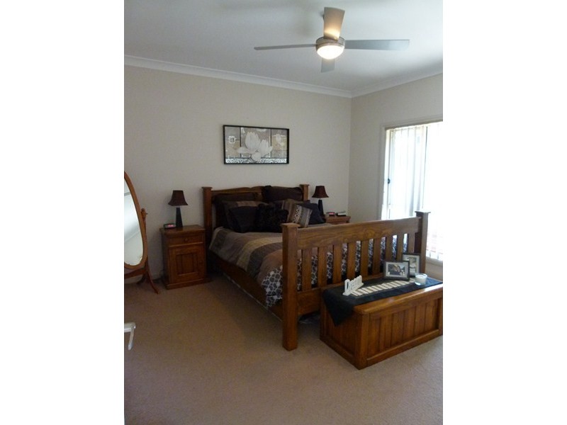 3 McMillan Place, Forbes NSW 2871