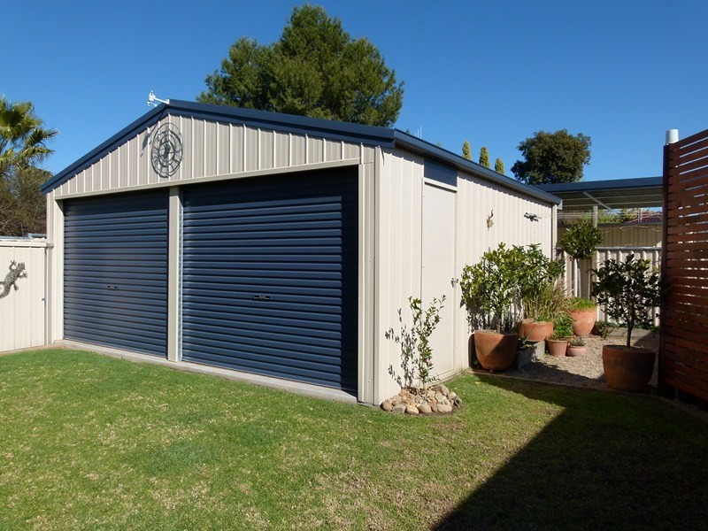 3 McMillan Place, Forbes NSW 2871