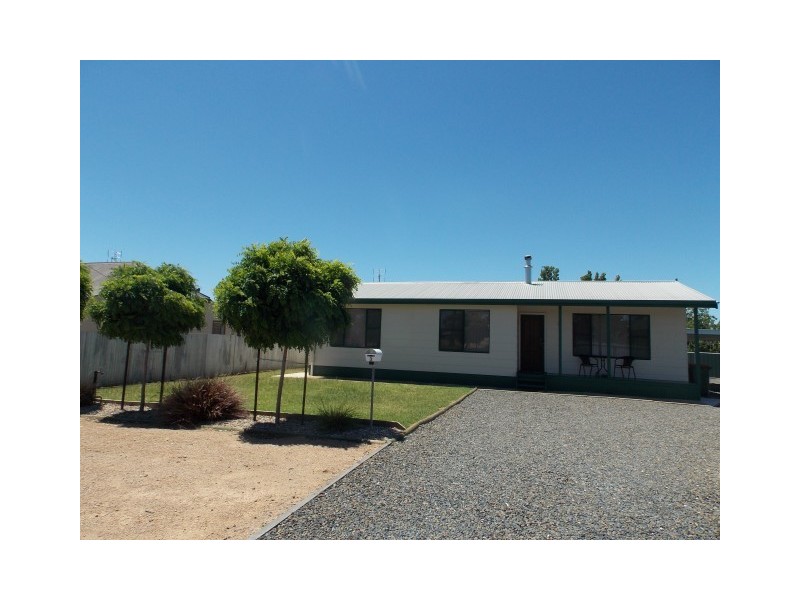 3 Junction Street, Parkes NSW 2870