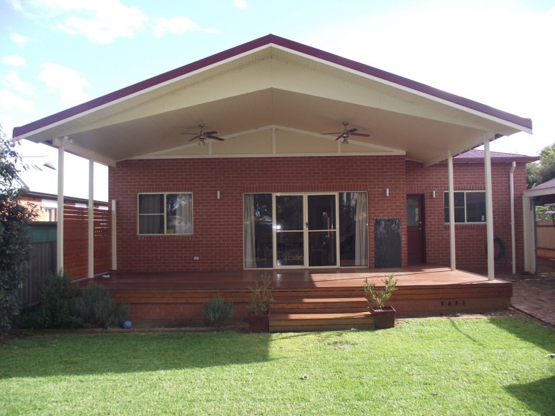 21 Armstrong Street, Parkes NSW 2870