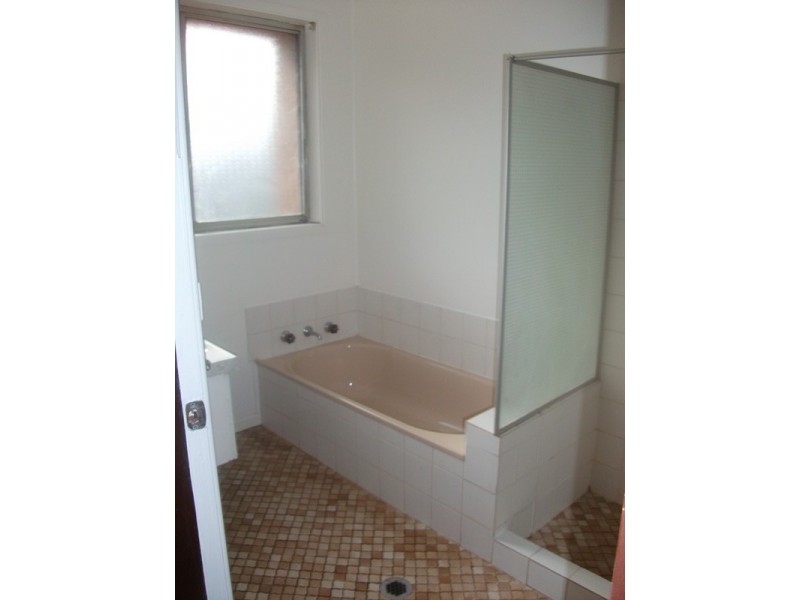 3 Stenhouse Street, Condobolin NSW 2877