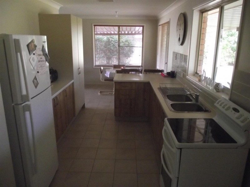 36 Middleton Street, Parkes NSW 2870