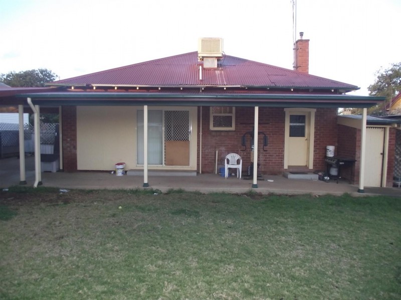 2 Cooke Street, Parkes NSW 2870