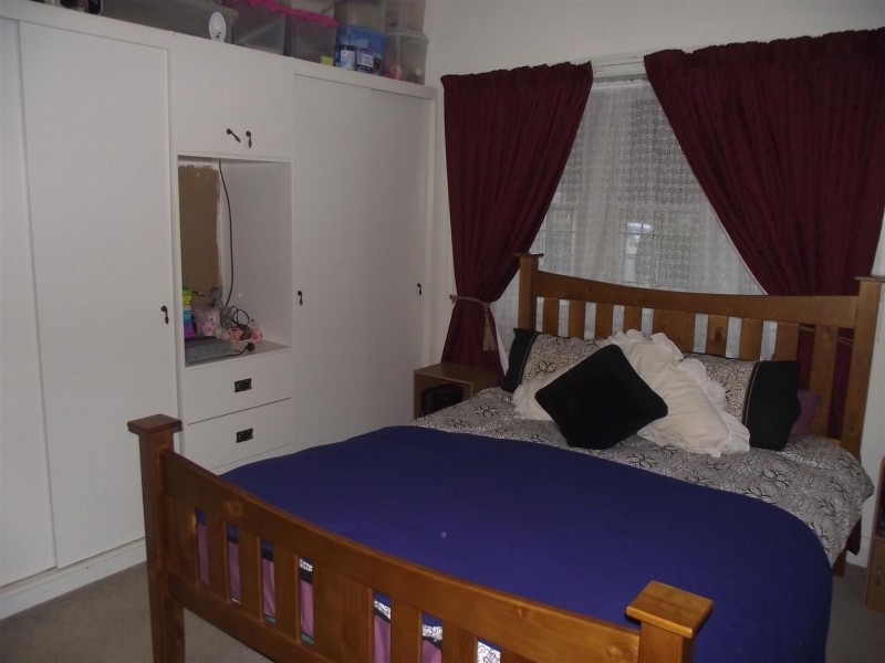 2 Cooke Street, Parkes NSW 2870