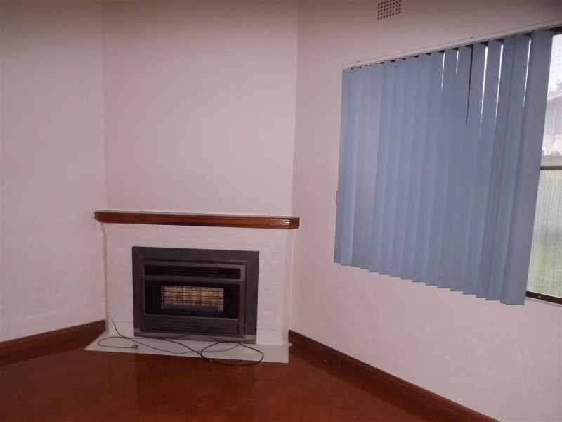 13 Mitchell Street, Parkes NSW 2870