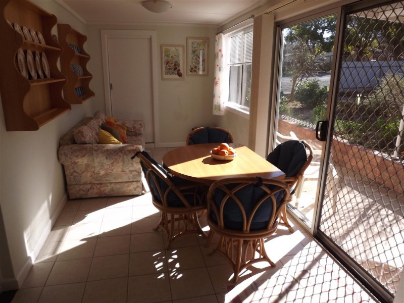 54 Orange Street, Parkes NSW 2870