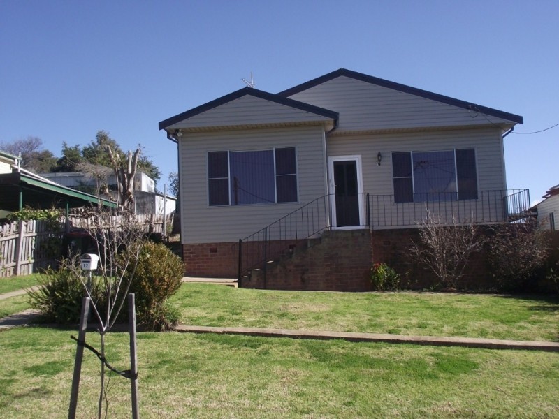 12 Howard Street, Parkes NSW 2870