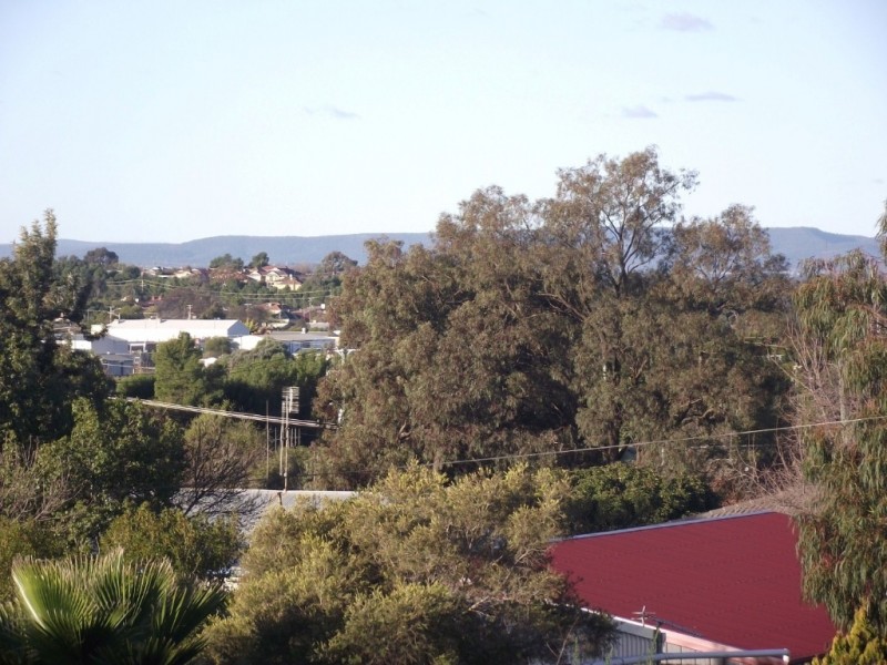 12 Howard Street, Parkes NSW 2870