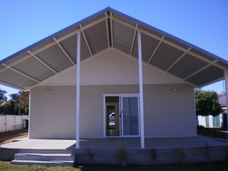 32 Albert Street, Parkes NSW 2870