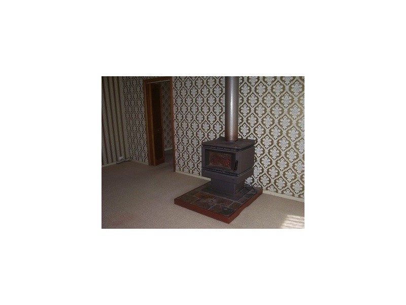 111 DALTON STREET, Parkes NSW 2870