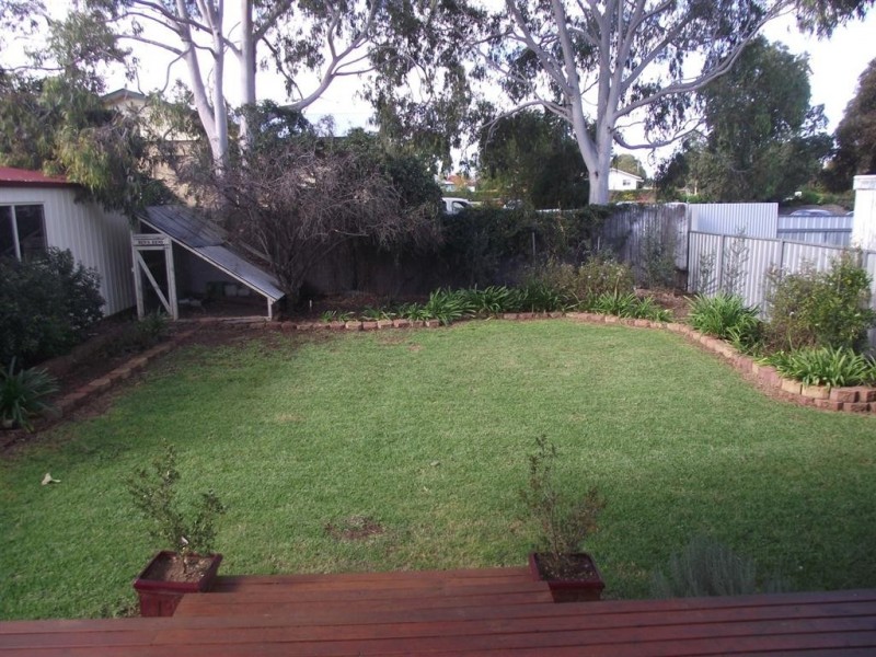 21 Armstrong Street, Parkes NSW 2870