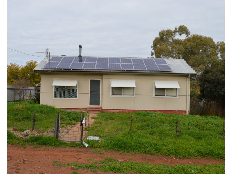 8 Brady Street, Condobolin NSW 2877