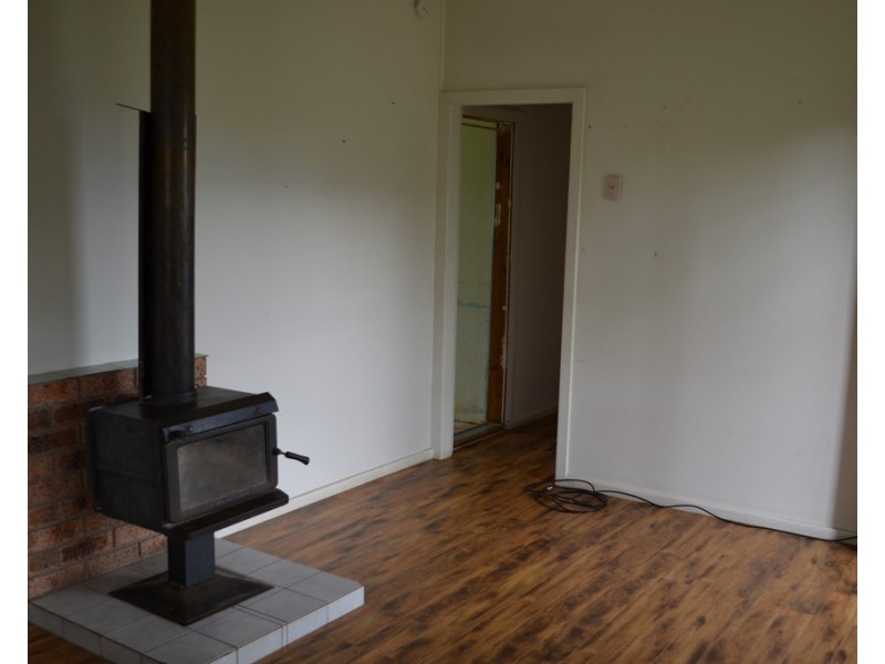 8 Brady Street, Condobolin NSW 2877