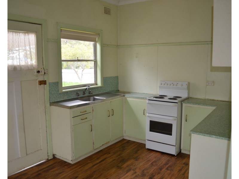 8 Brady Street, Condobolin NSW 2877