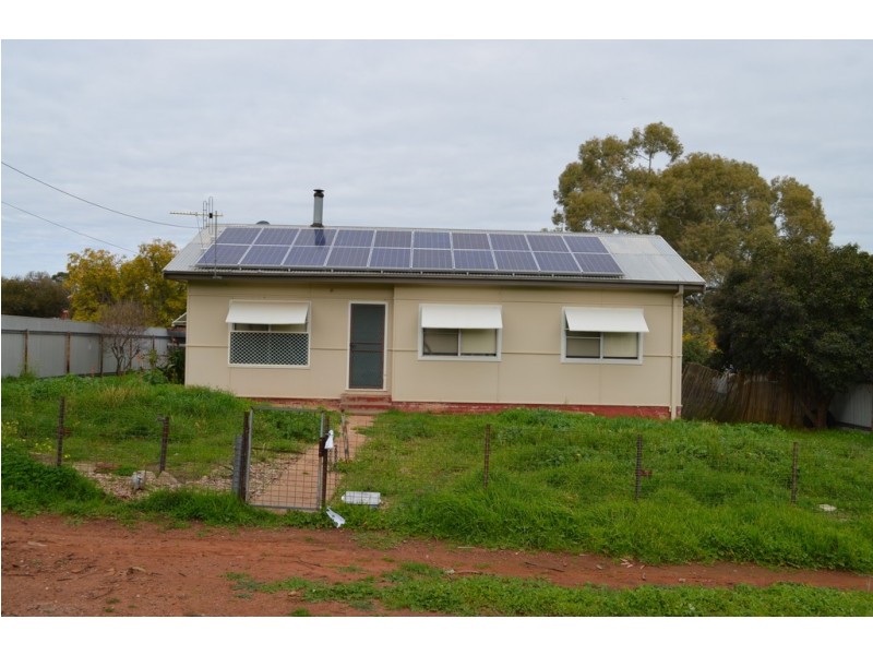 8 Brady Street, Condobolin NSW 2877