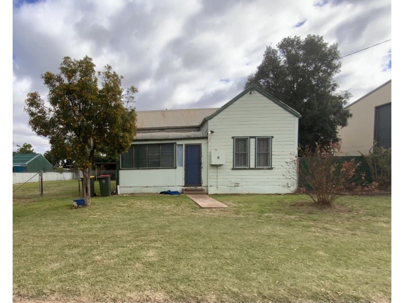 6 Hay Street, Condobolin NSW 2877