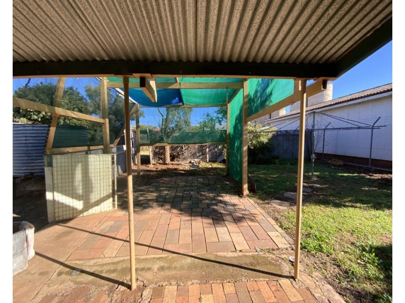 6 Hay Street, Condobolin NSW 2877