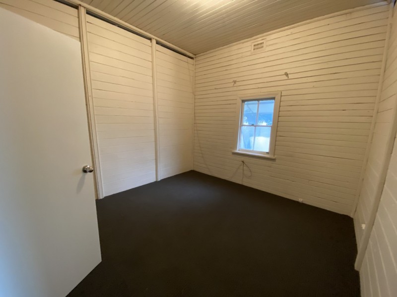 6 Hay Street, Condobolin NSW 2877