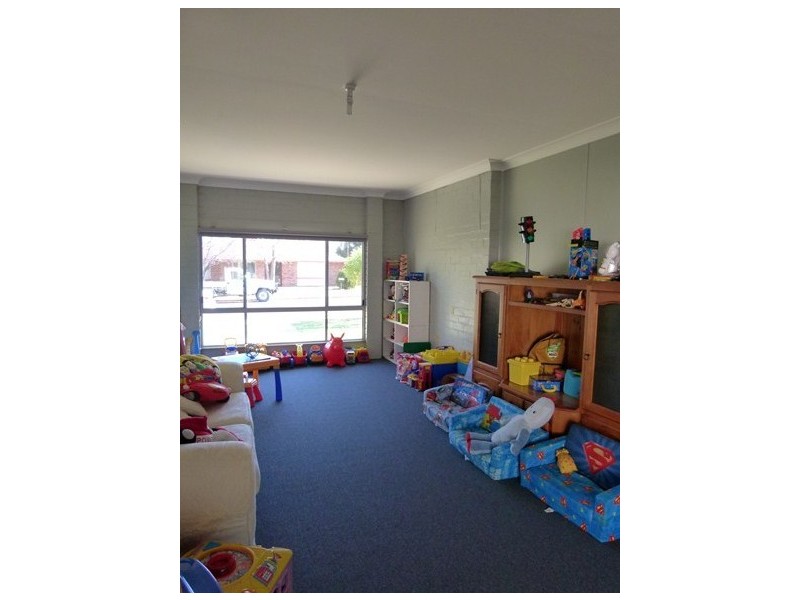 8 Coolabah Street, Forbes NSW 2871