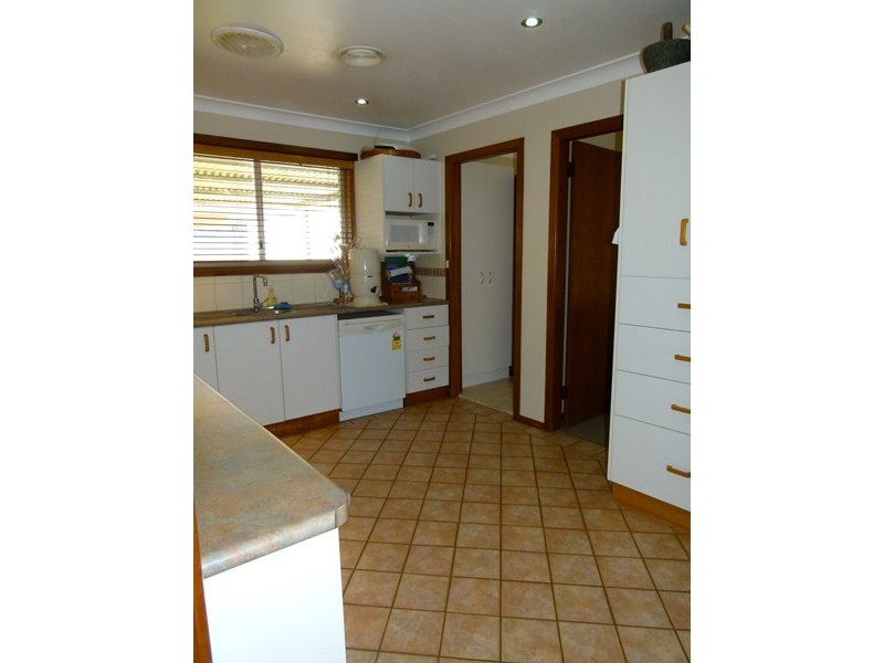 8 Coolabah Street, Forbes NSW 2871