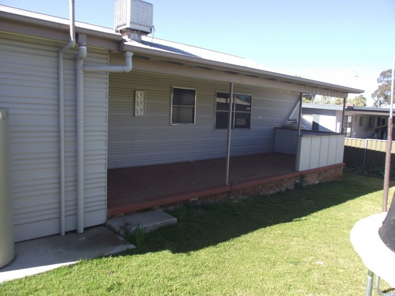 22 Thornbury Street, Parkes NSW 2870