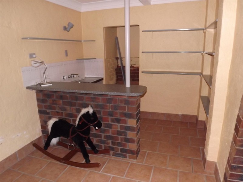 33 Barton Street, Parkes NSW 2870