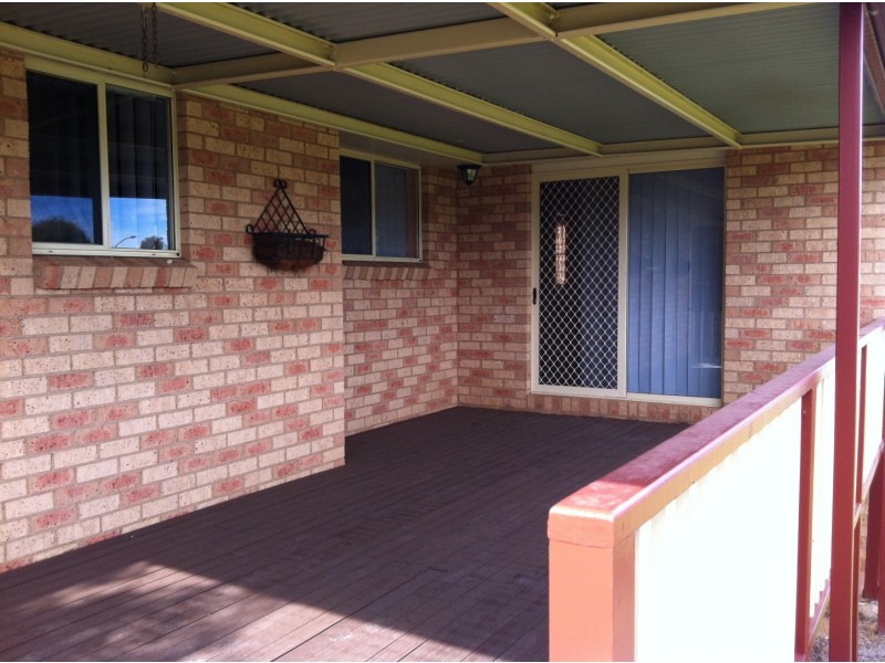24 Fisher Street, Parkes NSW 2870