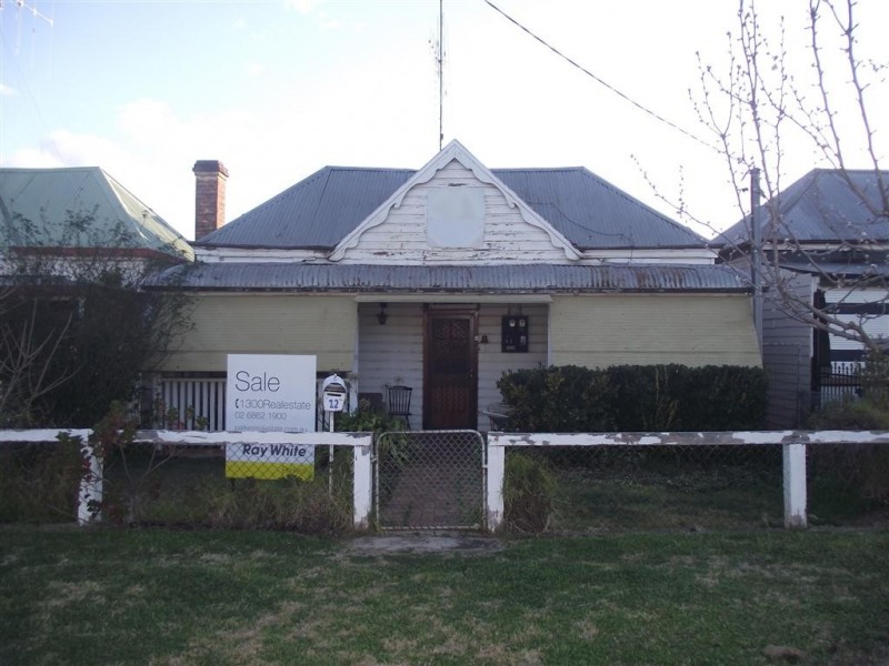 12 Talbot Street, Parkes NSW 2870