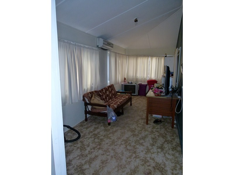 10 Bartley Street, Forbes NSW 2871