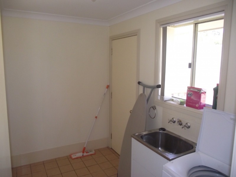 1 Hazelbank Avenue, Parkes NSW 2870