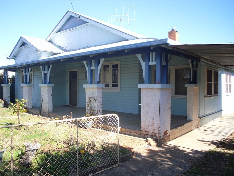 46 Underwood Street, Forbes NSW 2871