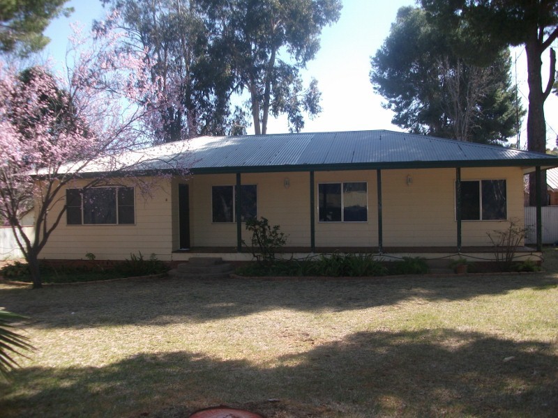 7 GRAF ST, Condobolin NSW 2877
