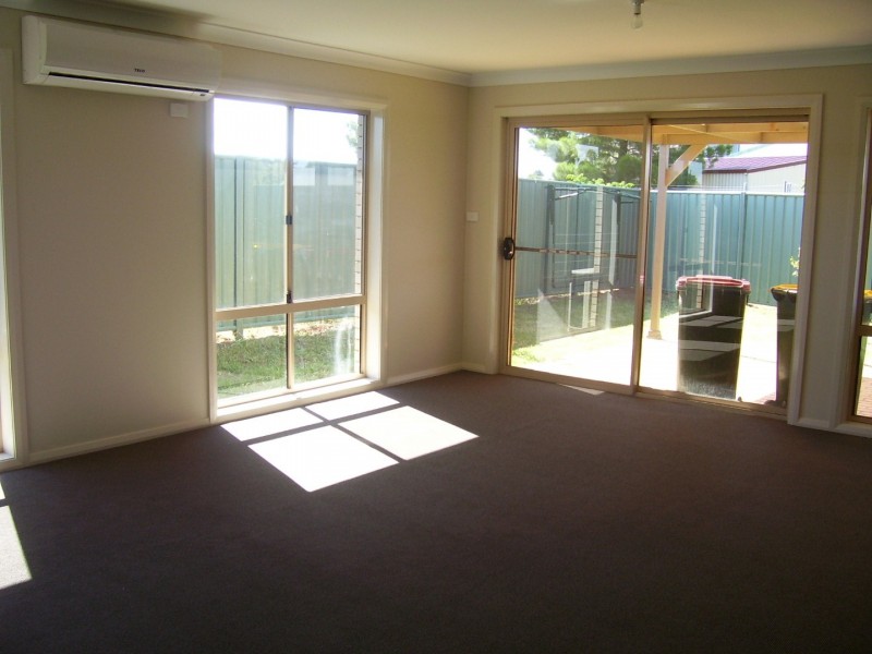 1/80 Close Street, Parkes NSW 2870